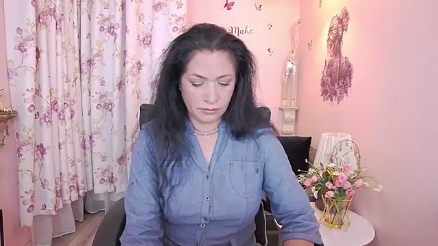 Snapshot of MyLovOne chatting on 28, 5, 2026 MyLovOne online show from 28, 5, 2026