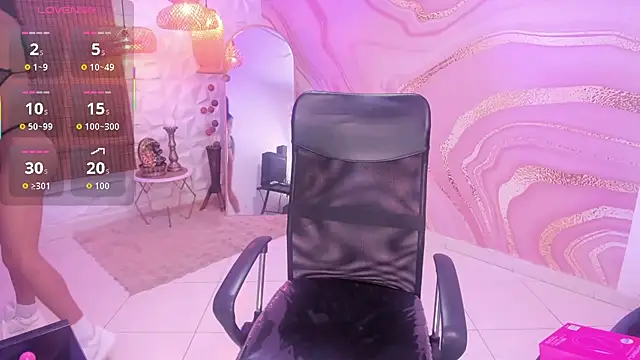 keytinthomson  online show from 24, 10, 2025