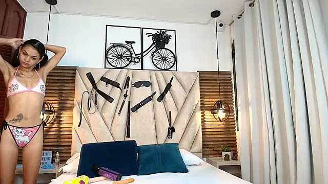 Cinthiabaker online show from 25, 11, 2025