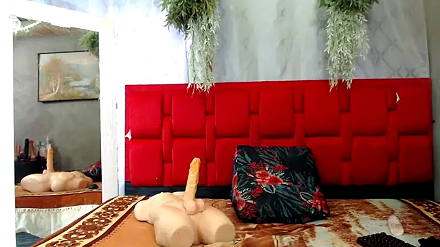 Leonora Lujan online show from 5, 11, 2025