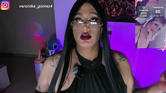 Snapshot of Sweetveronik_44 chatting on 11, 4, 2026 Sweetveronik 44 online show from 11, 4, 2026
