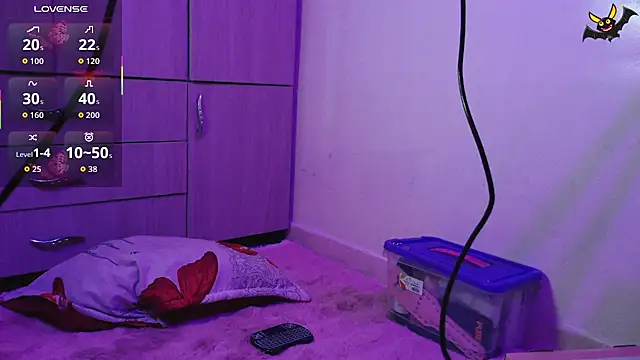 Snapshot of vainilla_doll chatting on 11, 4, 2026 vainilla doll online show from 11, 4, 2026