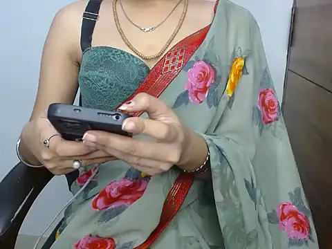 Urlove lily online show from 3, 12, 2025