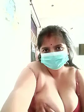Snapshot of Miss_Geeta0 chatting on 12, 11, 2025 Miss Geeta0 online show from 12, 11, 2025