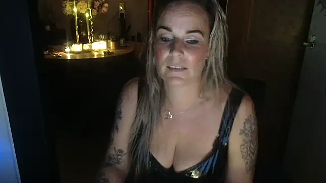 Mrs-Aurora online show from 20, 5, 2026