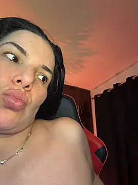 Snapshot of carol_cruz133 chatting on 4, 6, 2026 carol cruz133 online show from 4, 6, 2026