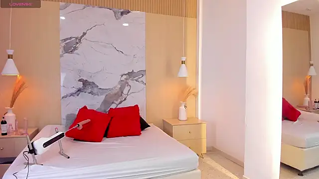 Snapshot of DollyBrowncc chatting on 16, 9, 2025 DollyBrowncc online show from 16, 9, 2025