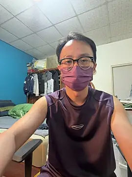 Snapshot of Rmangotw chatting on 6, 4, 2026 Rmangotw online show from 6, 4, 2026