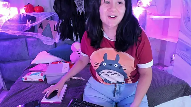 Snapshot of harimoon1 chatting on 8, 10, 2025 harimoon1 online show from 8, 10, 2025