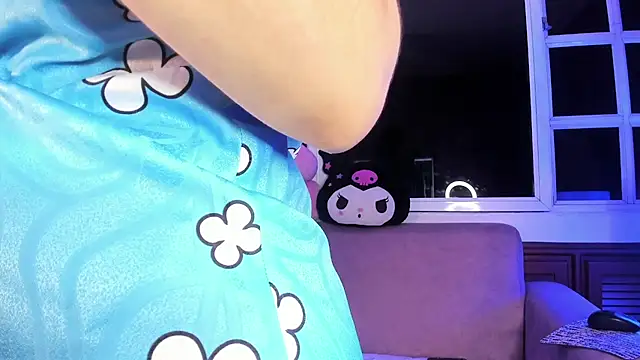 Snapshot of harimoon1 chatting on 15, 12, 2025 harimoon1 online show from 15, 12, 2025