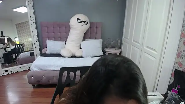 Tammy parker  online show from 14, 9, 2025