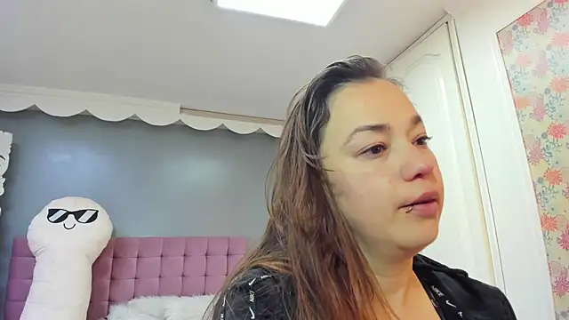 Tammy parker  online show from 4, 11, 2025