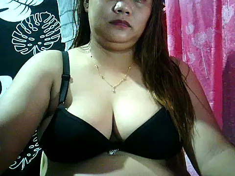 Snapshot of yuana25 chatting on 21, 5, 2026 yuana25 online show from 21, 5, 2026