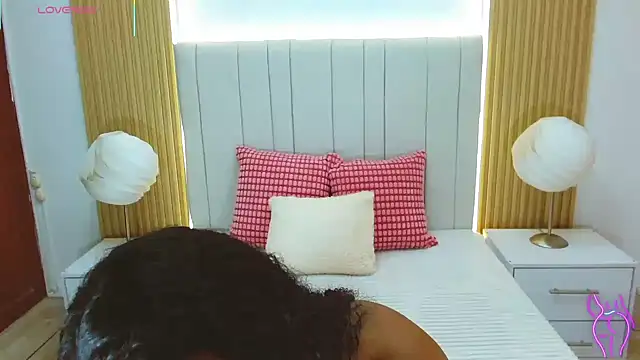 WildScarlet online show from 23, 9, 2025