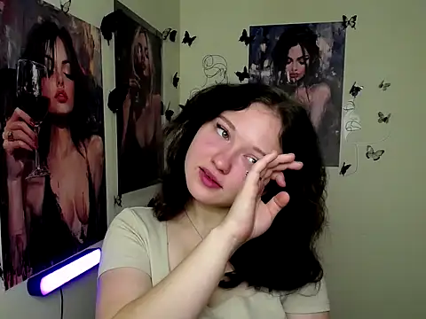 Snapshot of LadyAlice_ chatting on 6, 10, 2025 LadyAlice  online show from 6, 10, 2025