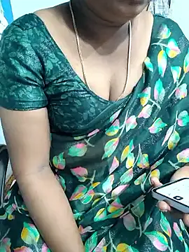 Snapshot of lolida69thamil chatting on 4, 10, 2025 lolida69thamil online show from 4, 10, 2025