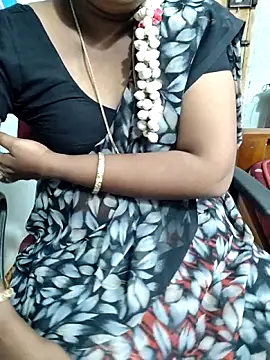 Snapshot of lolida69thamil chatting on 9, 10, 2025 lolida69thamil online show from 9, 10, 2025