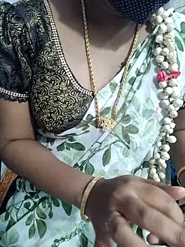 Snapshot of lolida69thamil chatting on 16, 4, 2026 lolida69thamil online show from 16, 4, 2026