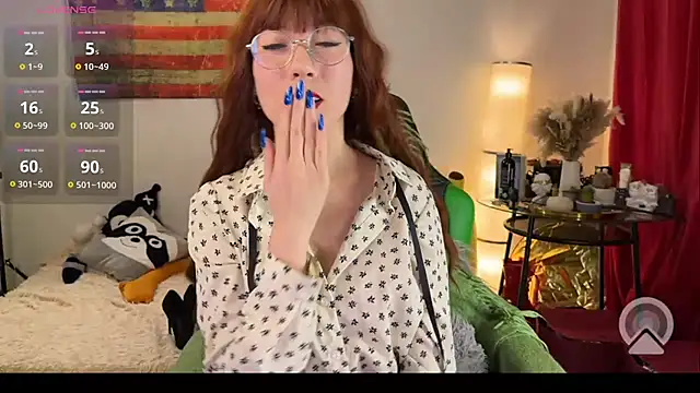 Snapshot of Alicaslim chatting on 23, 11, 2025 Alicaslim online show from 23, 11, 2025