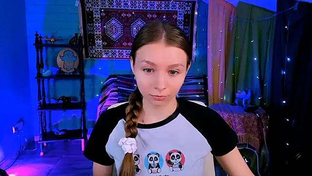 JulieDaniel online show from 2, 3, 2026