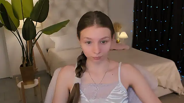 JulieDaniel online show from 3, 3, 2026