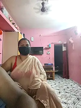 Snapshot of biggbobbsgirl chatting on 21, 4, 2026 biggbobbsgirl online show from 21, 4, 2026