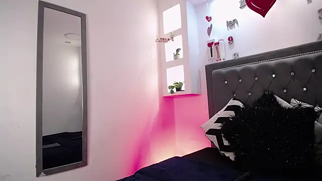 MelissaRhodes online show from 23, 9, 2025