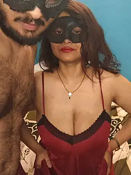 Snapshot of sexy42couple chatting on 29, 6, 2026 sexy42couple online show from 29, 6, 2026