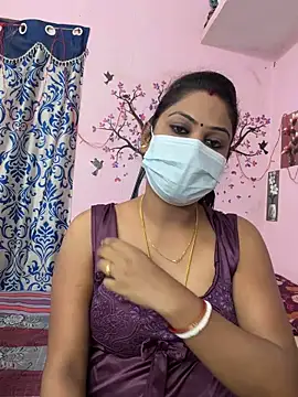 Snapshot of Lovlycouple1 chatting on 2, 2, 2026 Lovlycouple1 online show from 2, 2, 2026