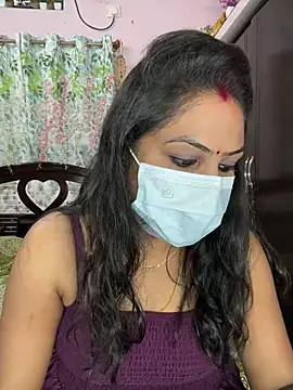 Snapshot of Lovlycouple1 chatting on 3, 4, 2026 Lovlycouple1 online show from 3, 4, 2026