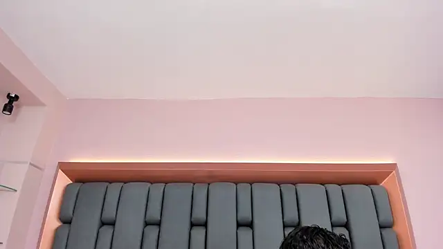 LisaMendez online show from 14, 11, 2025