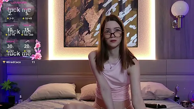 Alison kisss online show from 25, 11, 2025