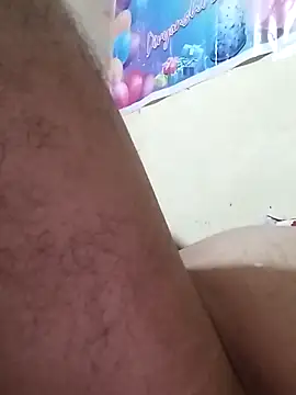 Snapshot of Samlevis7052 chatting on 21, 10, 2025 Samlevis7052 online show from 21, 10, 2025