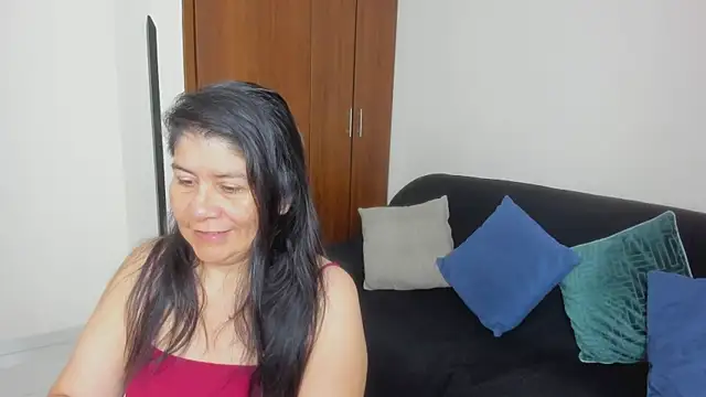 Snapshot of kiraGeiner chatting on 14, 7, 2026 kiraGeiner online show from 14, 7, 2026