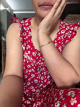 Snapshot of sharon-Hanna chatting on 8, 11, 2025 sharon-Hanna online show from 8, 11, 2025