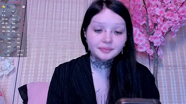 Lein Bone online show from 15, 9, 2025