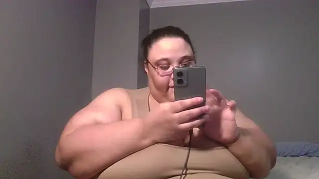 Snapshot of SexyBBW10790 chatting on 8, 7, 2026 SexyBBW10790 online show from 8, 7, 2026
