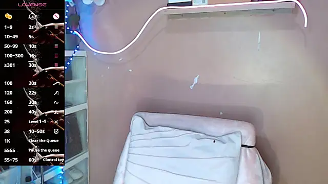 skinny gracie online show from 13, 12, 2025