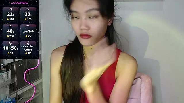 Snapshot of skinny_gracie chatting on 25, 3, 2026 skinny gracie online show from 25, 3, 2026