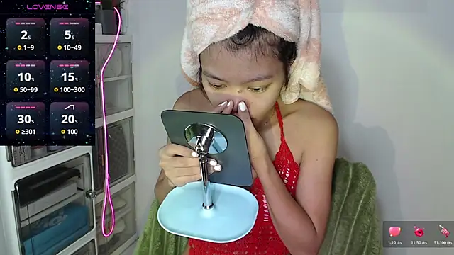 Snapshot of skinny_gracie chatting on 27, 4, 2026 skinny gracie online show from 27, 4, 2026