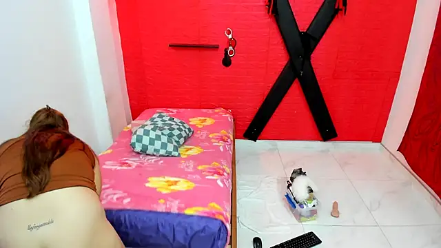 bdsmforever18 online show from 18, 4, 2026