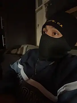 Snapshot of Shankortiz chatting on 4, 12, 2025 Shankortiz online show from 4, 12, 2025