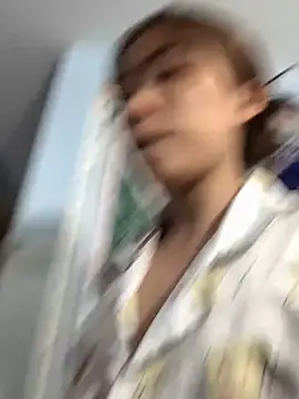 Snapshot of Minee1202 chatting on 9, 3, 2026 Minee1202 online show from 9, 3, 2026