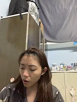 Snapshot of Minee1202 chatting on 16, 3, 2026 Minee1202 online show from 16, 3, 2026