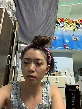 Snapshot of Minee1202 chatting on 18, 3, 2026 Minee1202 online show from 18, 3, 2026