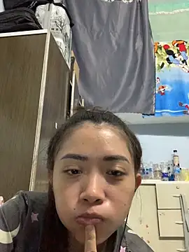 Snapshot of Minee1202 chatting on 1, 4, 2026 Minee1202 online show from 1, 4, 2026