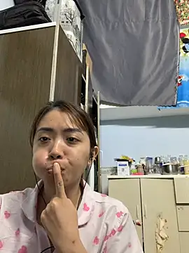 Snapshot of Minee1202 chatting on 2, 4, 2026 Minee1202 online show from 2, 4, 2026