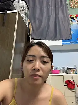 Snapshot of Minee1202 chatting on 16, 4, 2026 Minee1202 online show from 16, 4, 2026