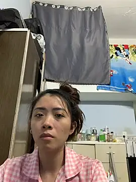 Snapshot of Minee1202 chatting on 10, 6, 2026 Minee1202 online show from 10, 6, 2026