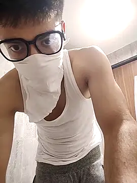 Snapshot of mrmasseur06 chatting on 11, 4, 2026 mrmasseur06 online show from 11, 4, 2026